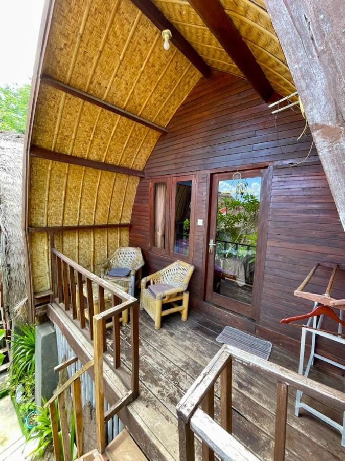 The Golden Ave Bungalow Gili Trawangan Exterior foto