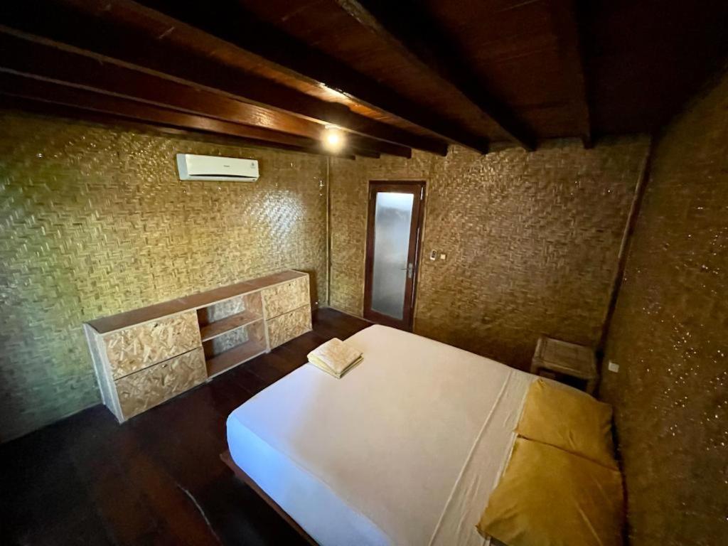 The Golden Ave Bungalow Gili Trawangan Quarto foto